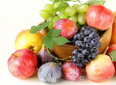 秋收水果与软件科技 创新融合的技术开发路径